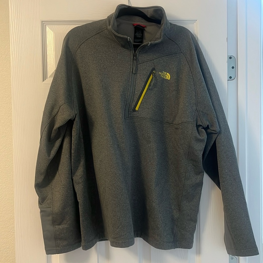 North face Men’s quarter zip